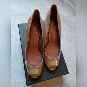 Vince Camuto "Kira" Patent Leather Peep Toe Pumps Sz 7.5